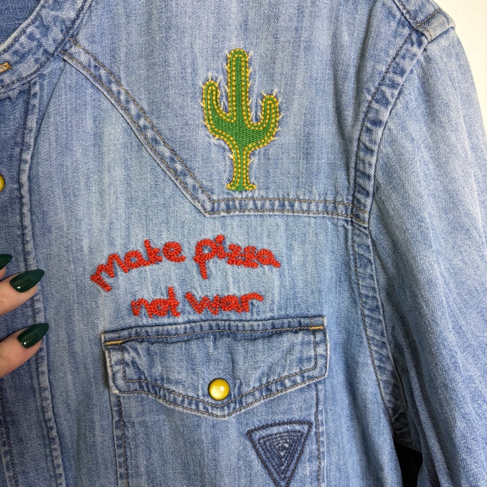Pearl Snap Make Pizza Not War H&M Blue Denim Down Shirt top embroidered western - Picture 3 of 7